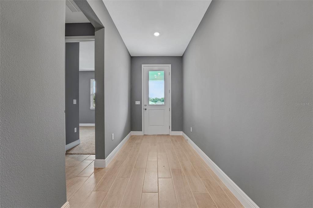 985 Fiesta Key Circle Lady Lake, FL 32159 - Photo 7 of 56