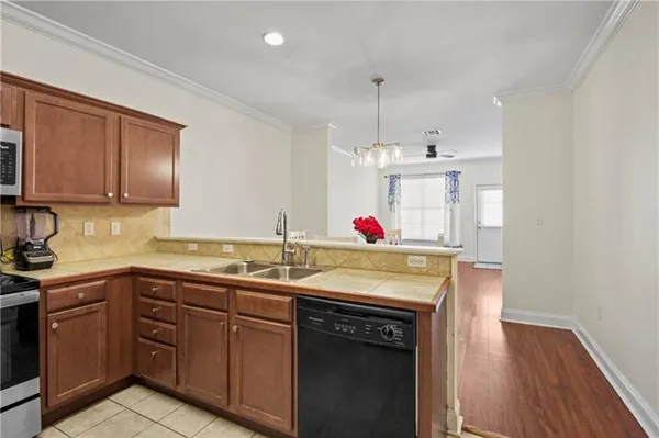 $169,900 | 43212 Creek Circle, Unit 405, Hammond, LA 70403