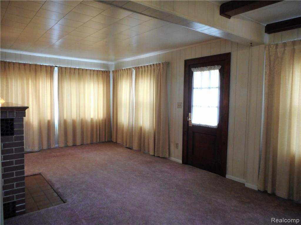 6300 North Henderson Road Columbiaville, MI 48421 - Photo 10 of 20 DSCN0403.JPG