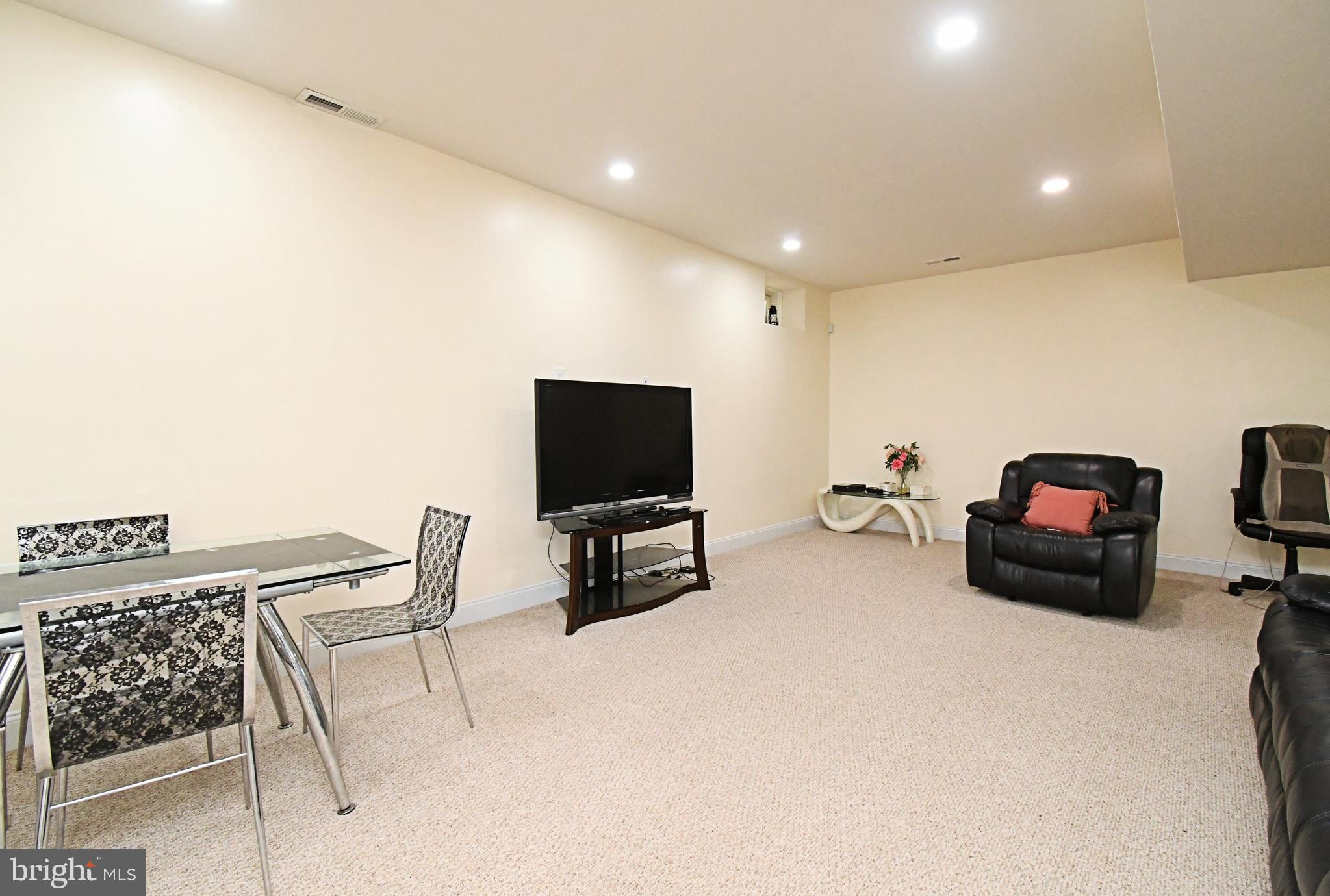 13113 Worthington Road Philadelphia, PA 19116 - Photo 44 of 63