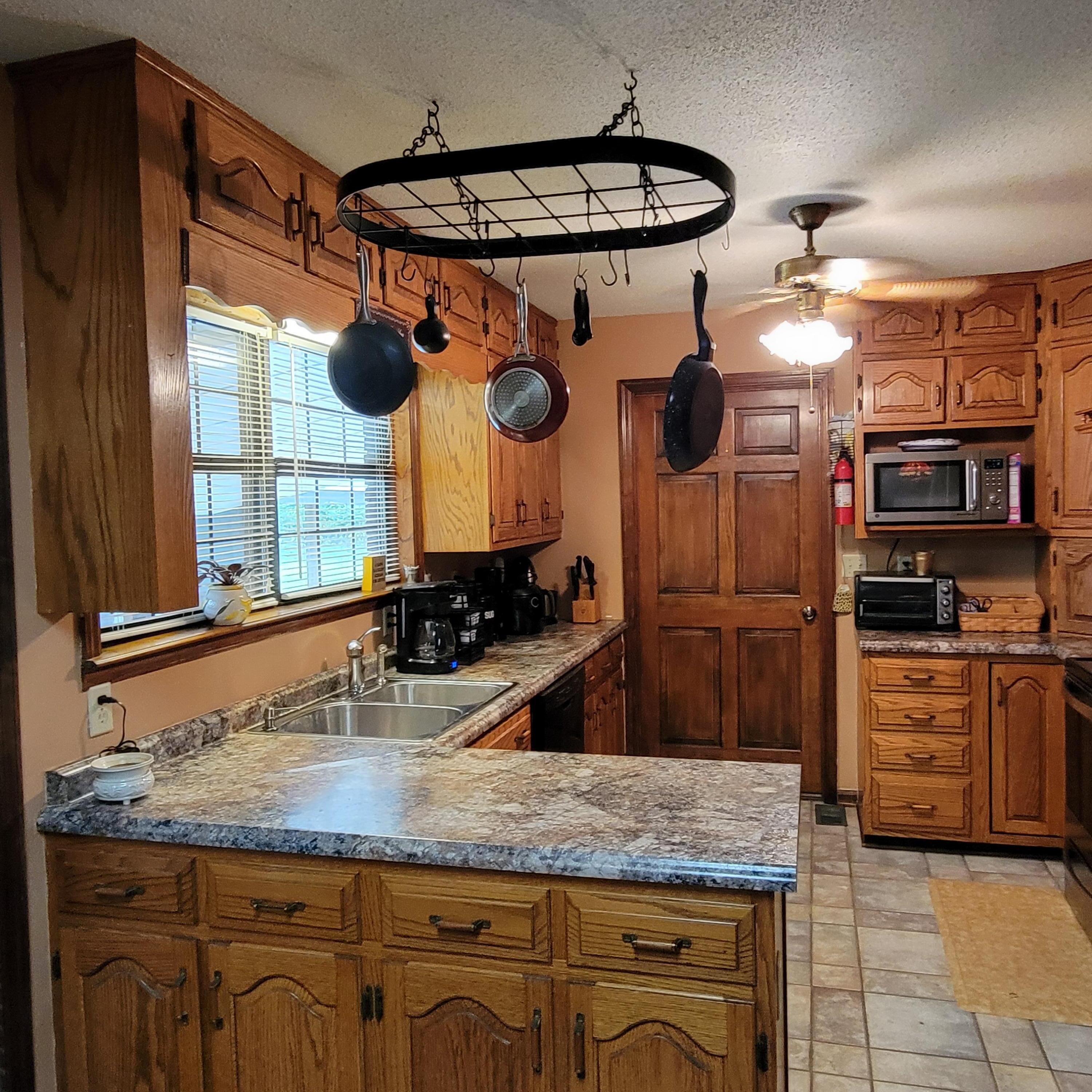 85 Deakins Road Dunlap, TN 37327 - Photo 9 of 20 Kitchen