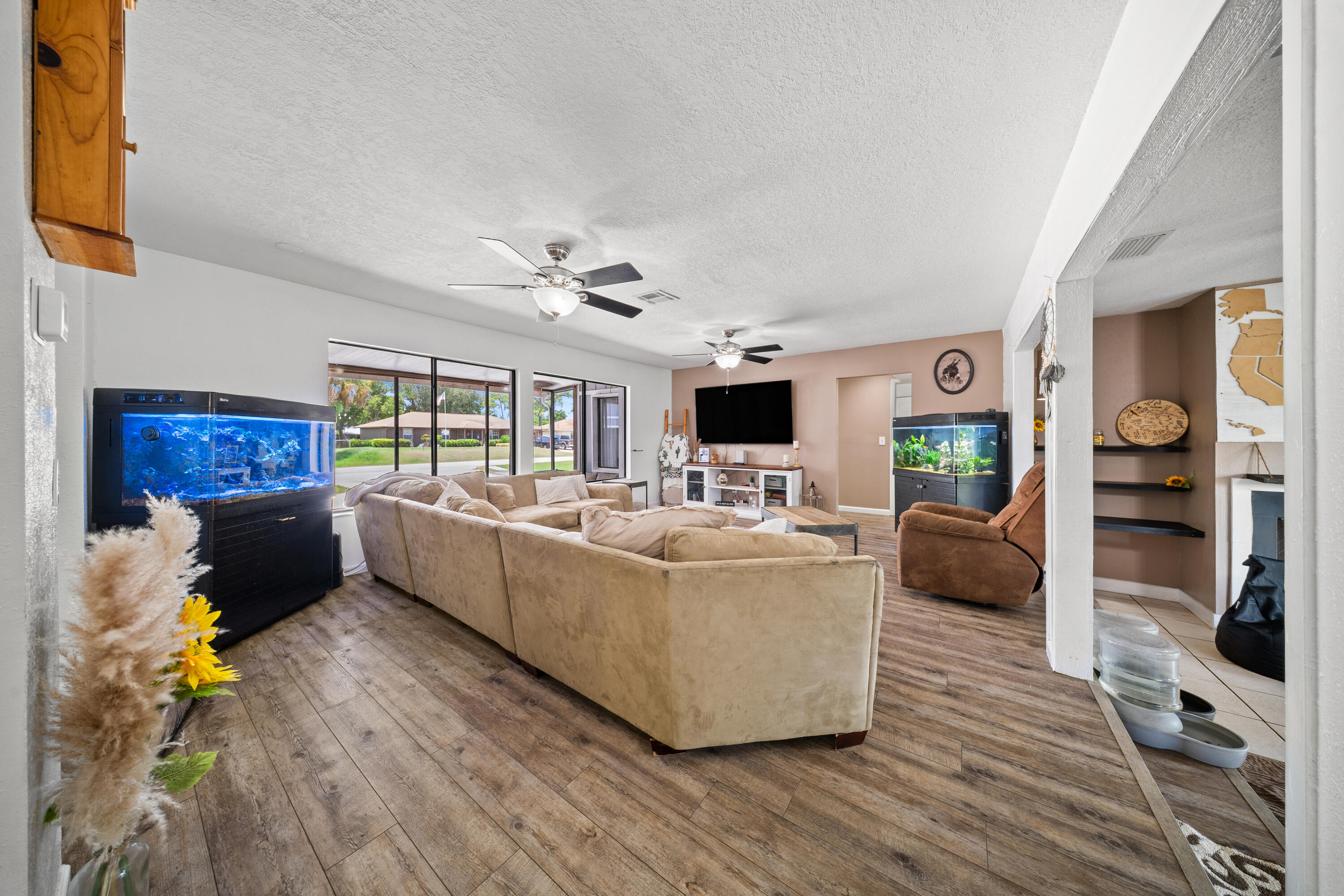 5900 Raintree Trail Fort Pierce, FL 34982 - Photo 13 of 34 Living Room