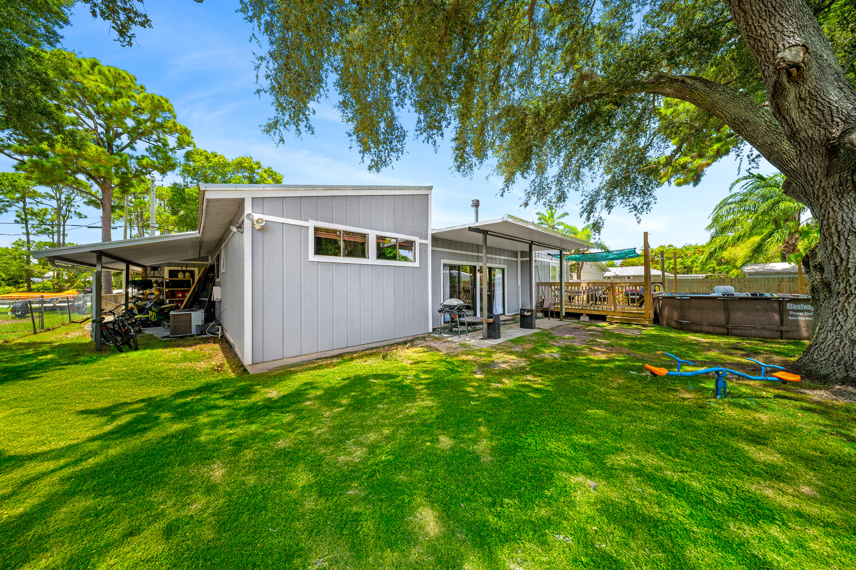 5900 Raintree Trail Fort Pierce, FL 34982 - Photo 8 of 34 Backyard