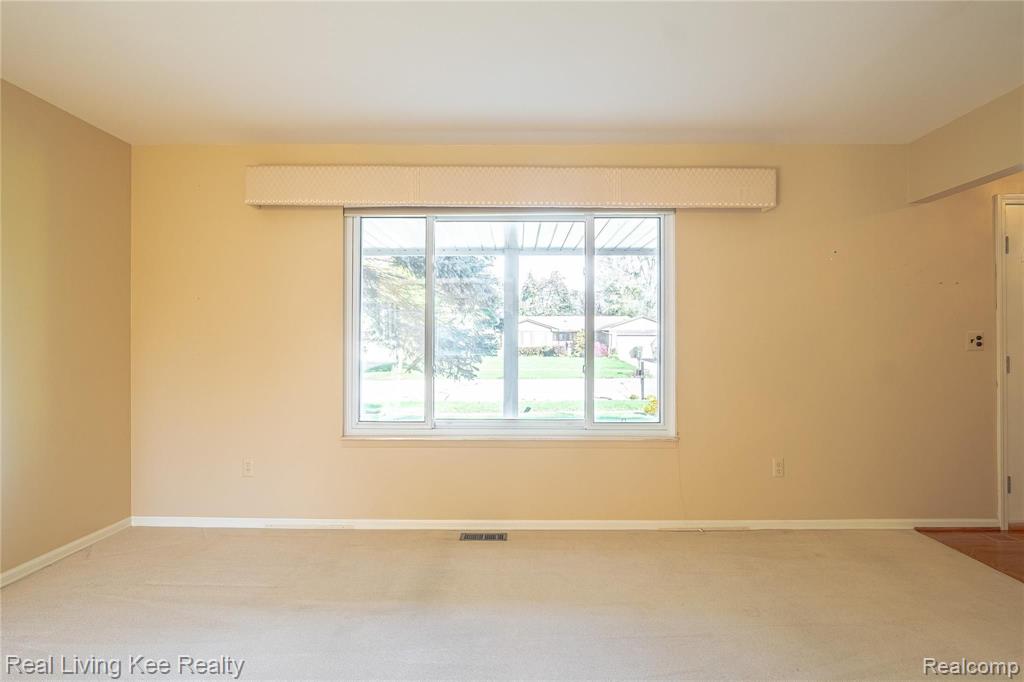 988 Briston Drive Rochester, MI 48307 - Photo 28 of 79