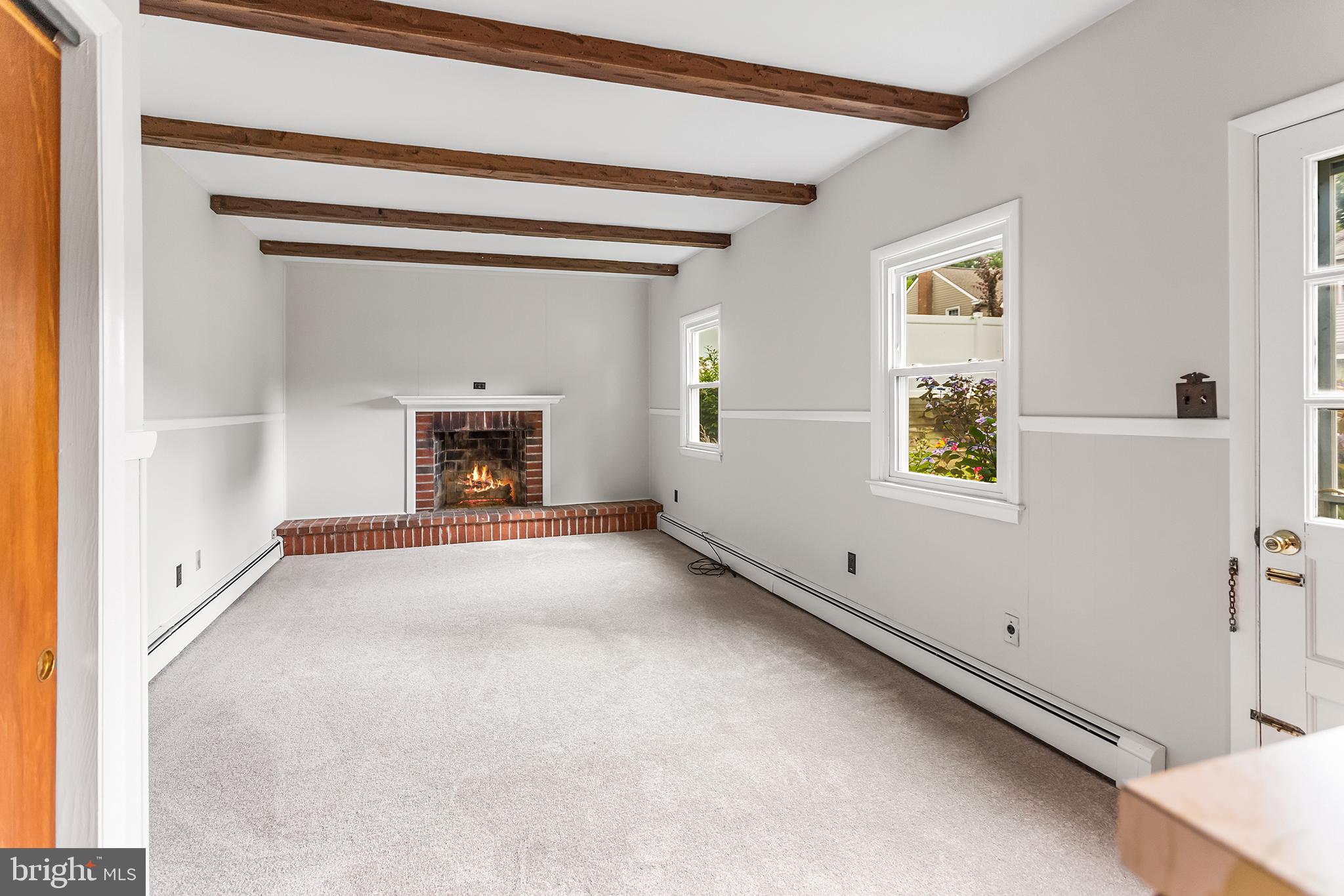 1033 Crozer Lane Springfield, PA 19064 - Photo 11 of 26 Family room