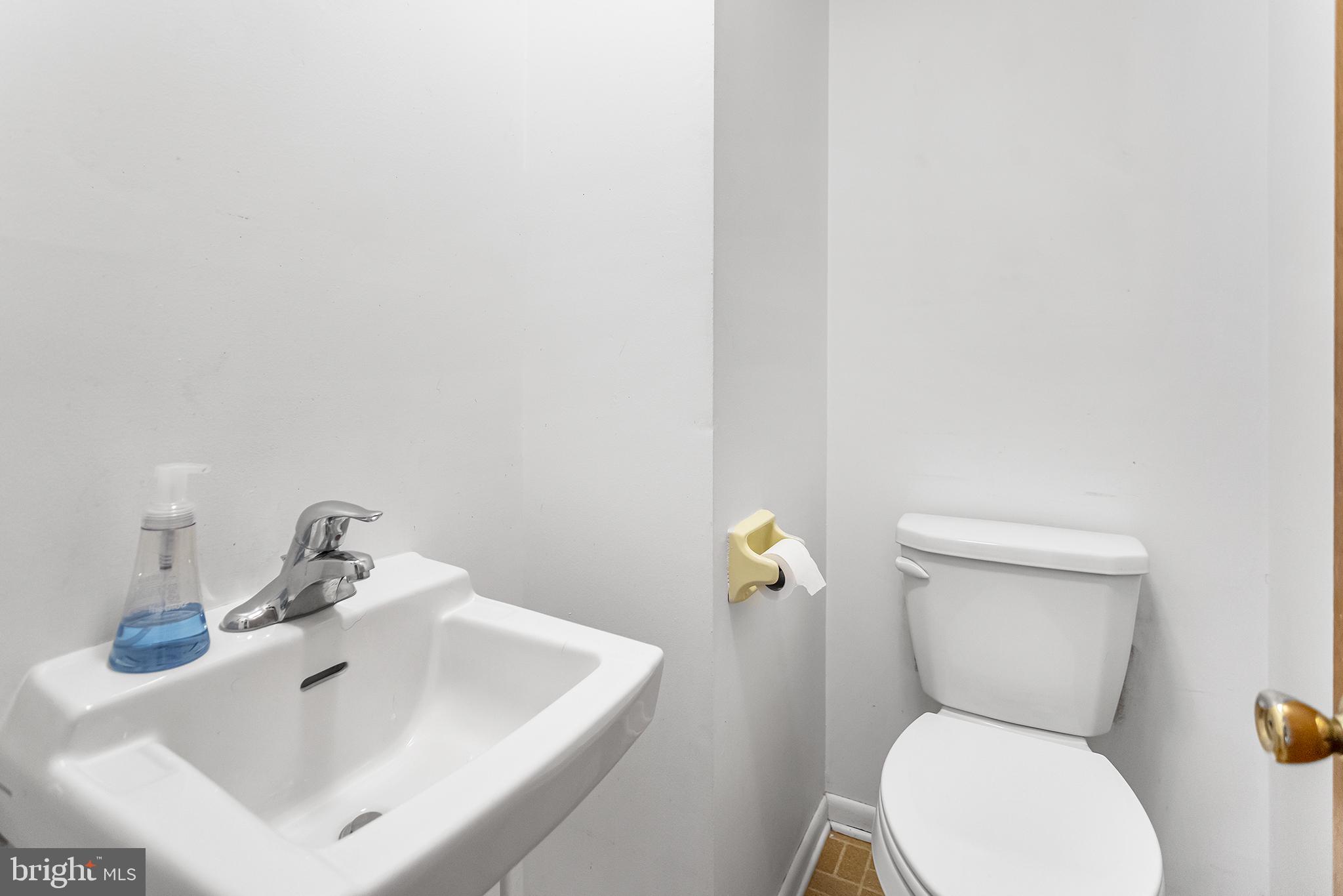 1033 Crozer Lane Springfield, PA 19064 - Photo 13 of 26 Half Bathroom