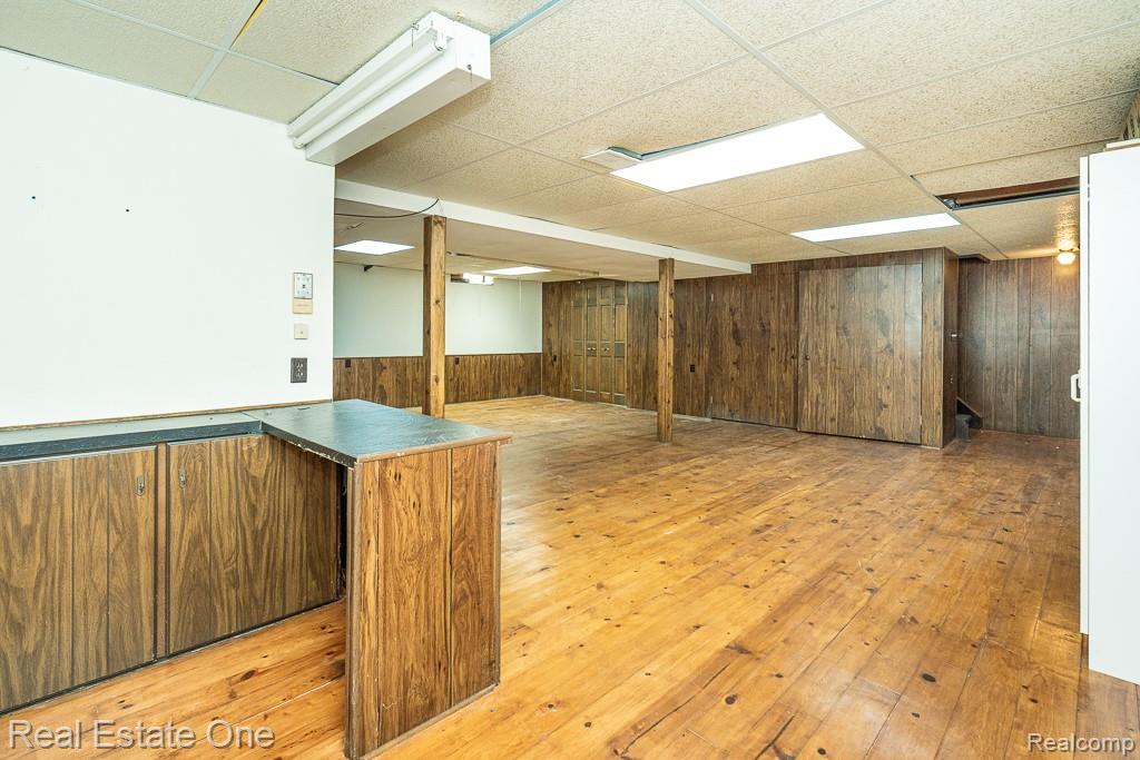 2633 New England Drive Rochester, MI 48309 - Photo 39 of 57 2633 New England_MLS-043.jpg