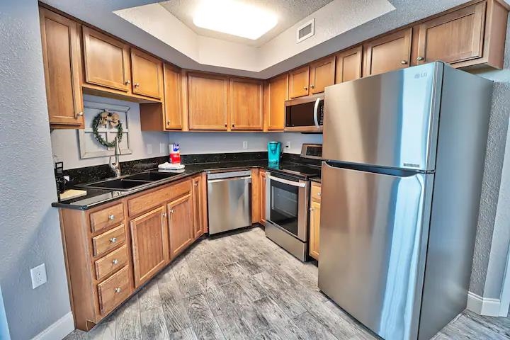 504 South Ocean Boulevard, Unit 1601 Myrtle Beach, SC 29577 - Photo 5 of 33