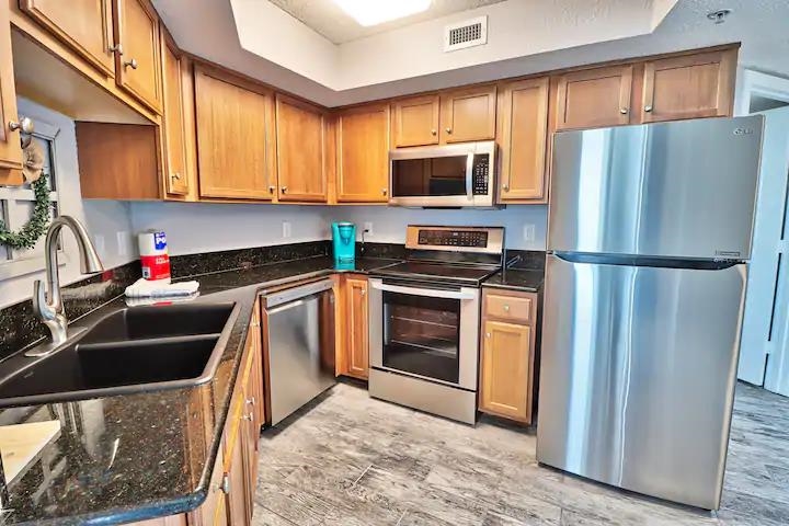 504 South Ocean Boulevard, Unit 1601 Myrtle Beach, SC 29577 - Photo 6 of 33