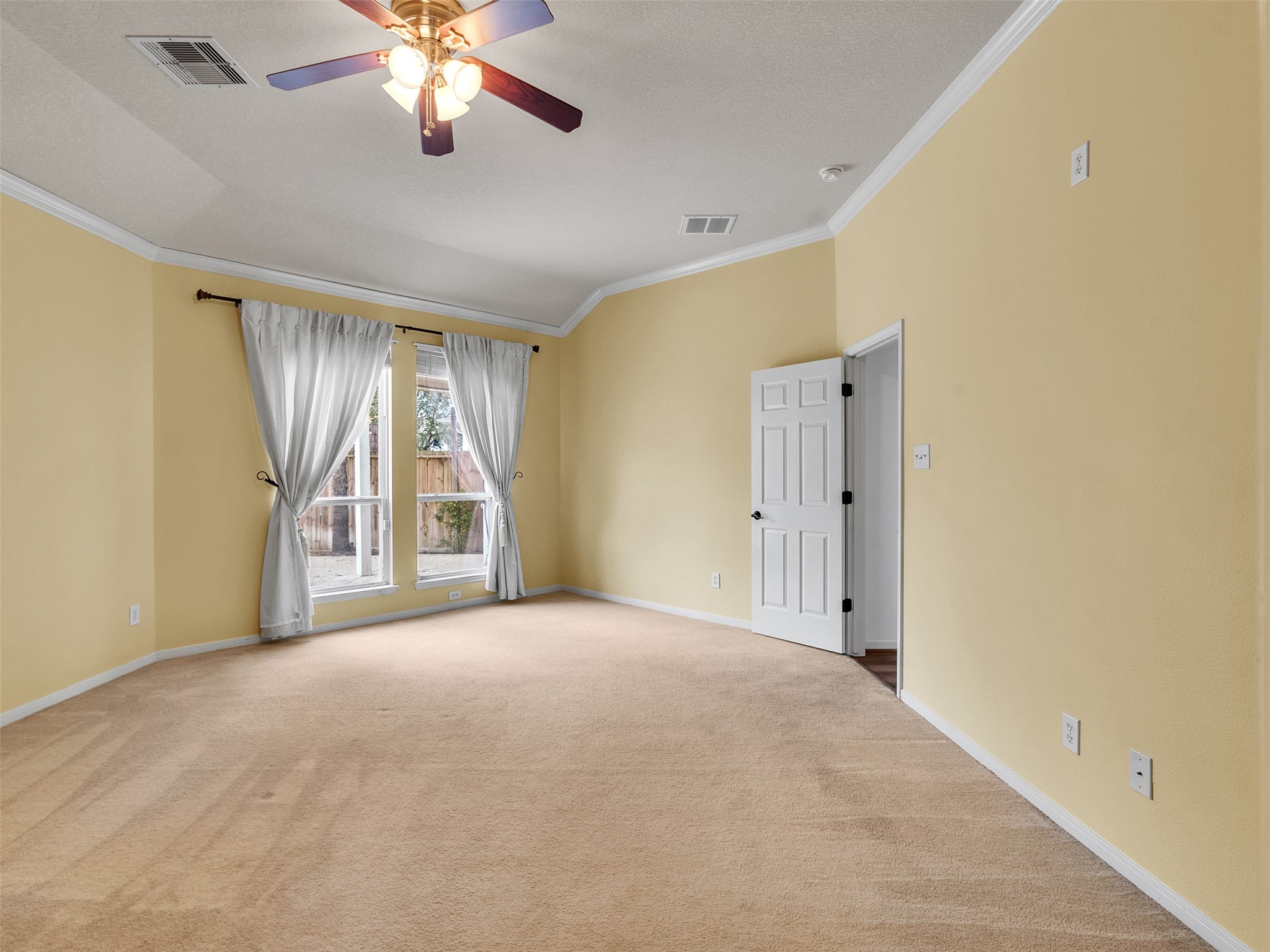 9915 Valance Way Conroe, TX 77385 - Photo 17 of 31