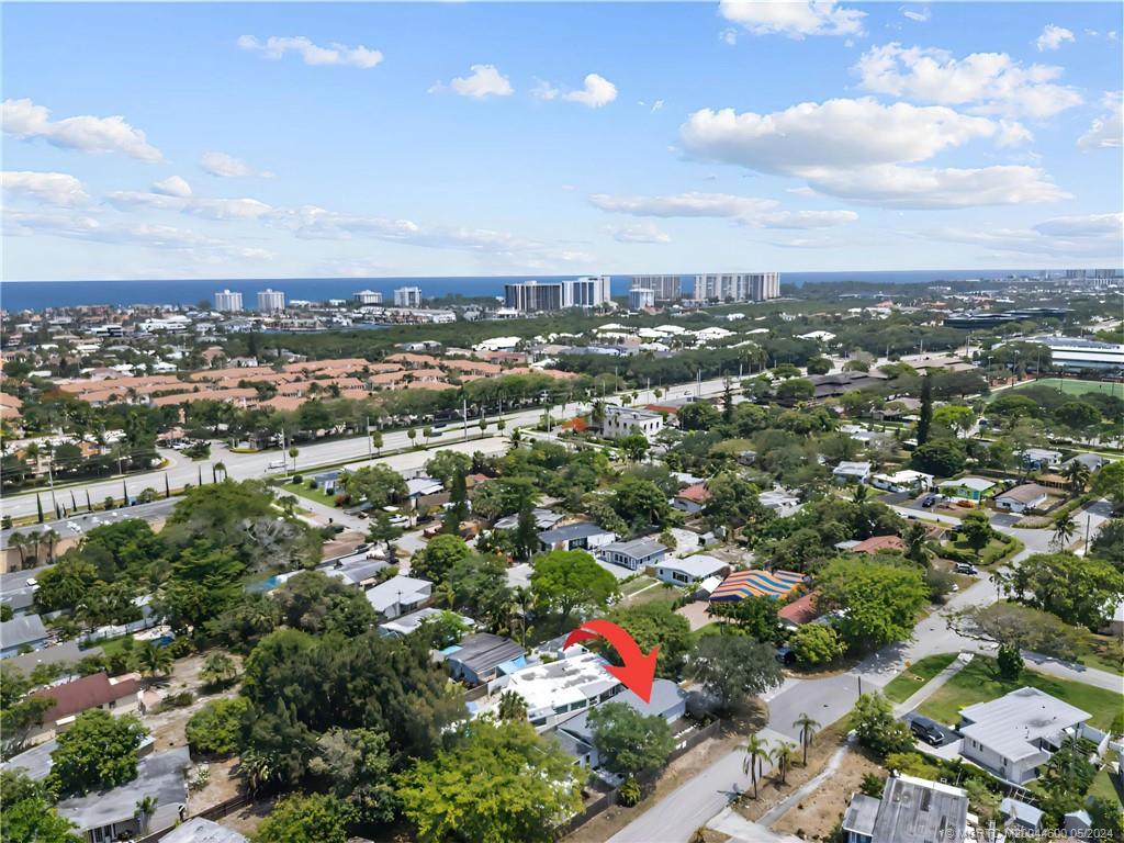 301 Lancaster Street Boca Raton, FL 33487 - Photo 2 of 20 an aerial view of a city
