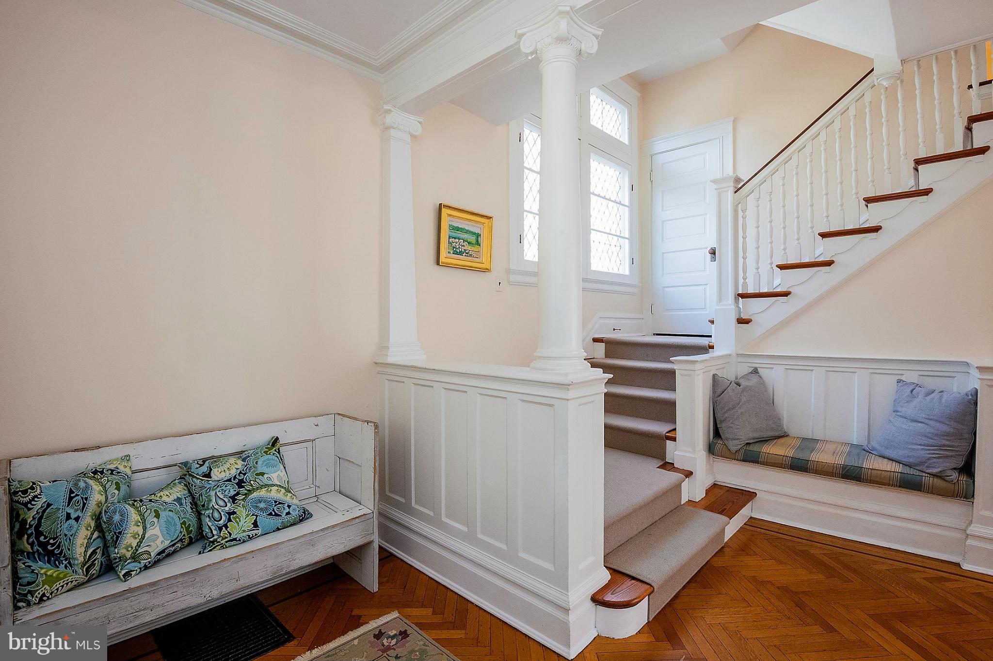 425 Hawthorn Road Baltimore, MD 21210 - Photo 4 of 30 Foyer
