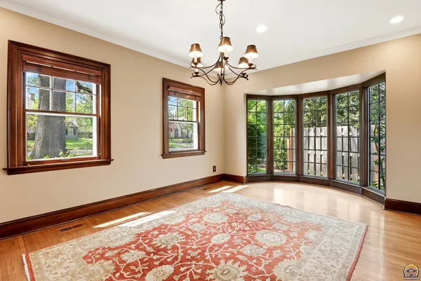 $550,000 | 3154 Southwest 15th Street, Topeka, KS 66604