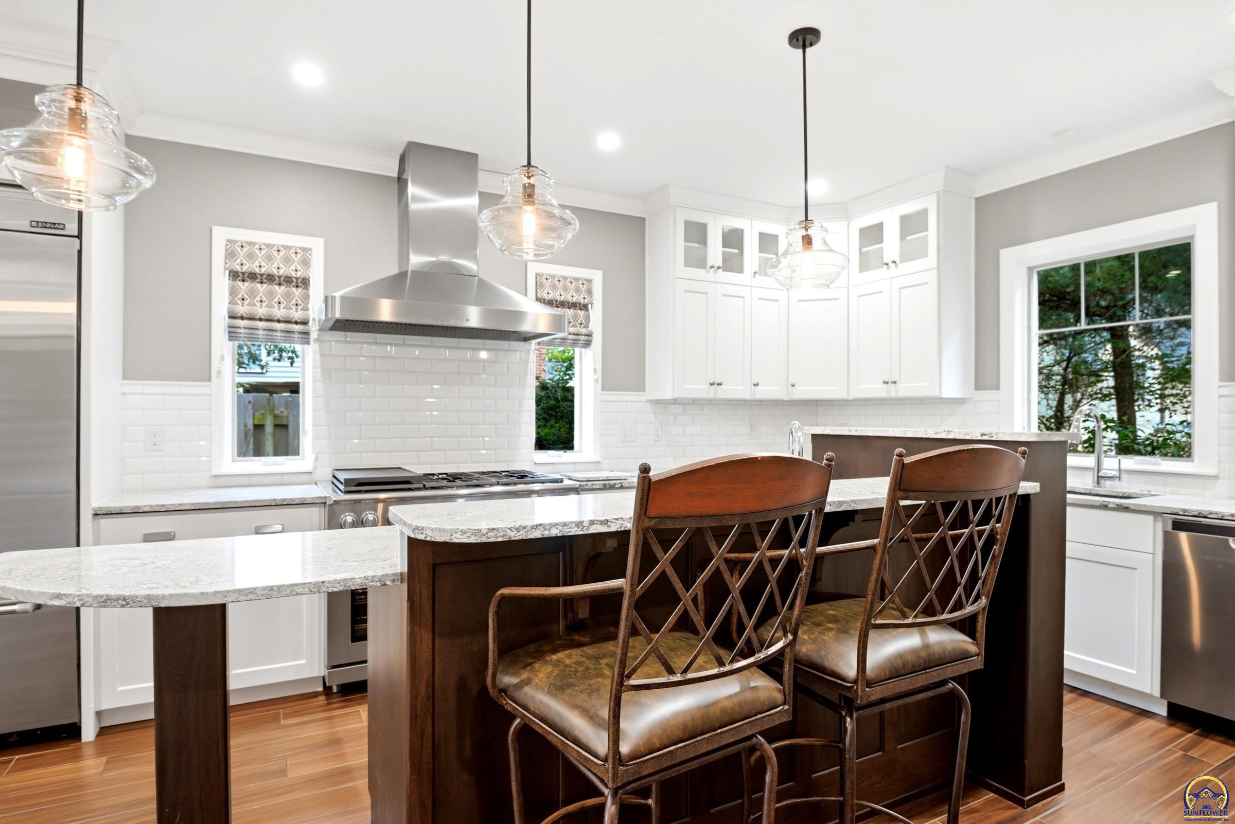 3154 Southwest 15th Street Topeka, KS 66604 - Photo 13 of 68