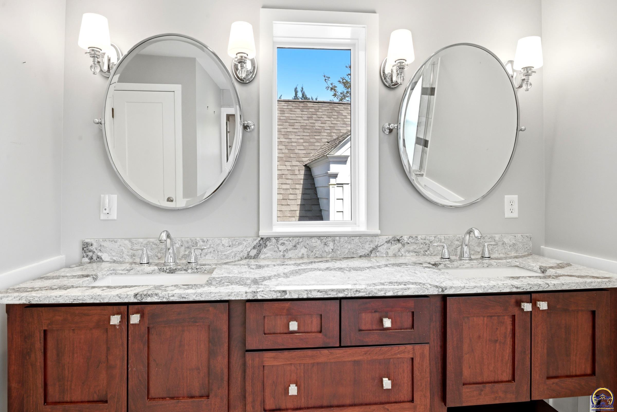 3154 Southwest 15th Street Topeka, KS 66604 - Photo 21 of 68