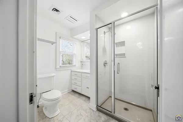 $550,000 | 3154 Southwest 15th Street, Topeka, KS 66604