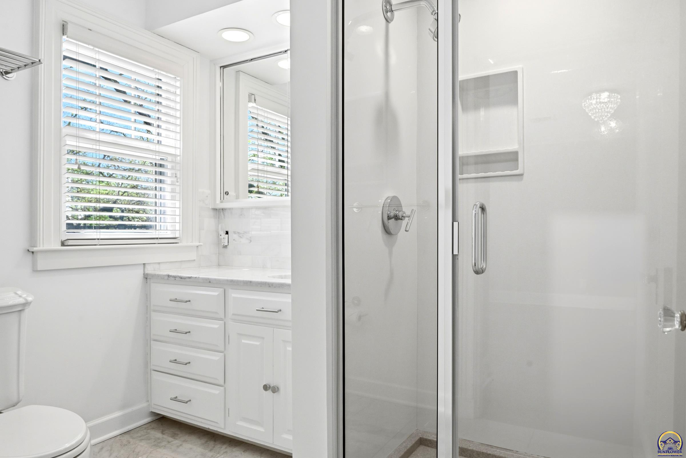 3154 Southwest 15th Street Topeka, KS 66604 - Photo 33 of 68