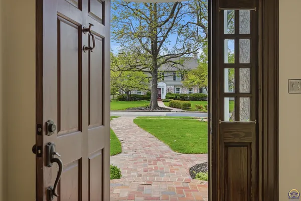 $550,000 | 3154 Southwest 15th Street, Topeka, KS 66604