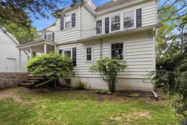 $550,000 | 3154 Southwest 15th Street, Topeka, KS 66604