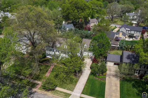 $550,000 | 3154 Southwest 15th Street, Topeka, KS 66604