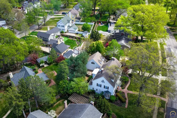 $550,000 | 3154 Southwest 15th Street, Topeka, KS 66604