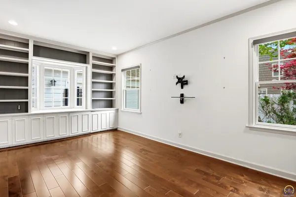 $550,000 | 3154 Southwest 15th Street, Topeka, KS 66604