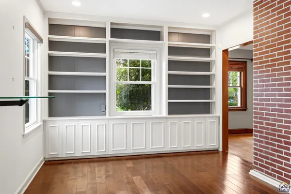 $550,000 | 3154 Southwest 15th Street, Topeka, KS 66604