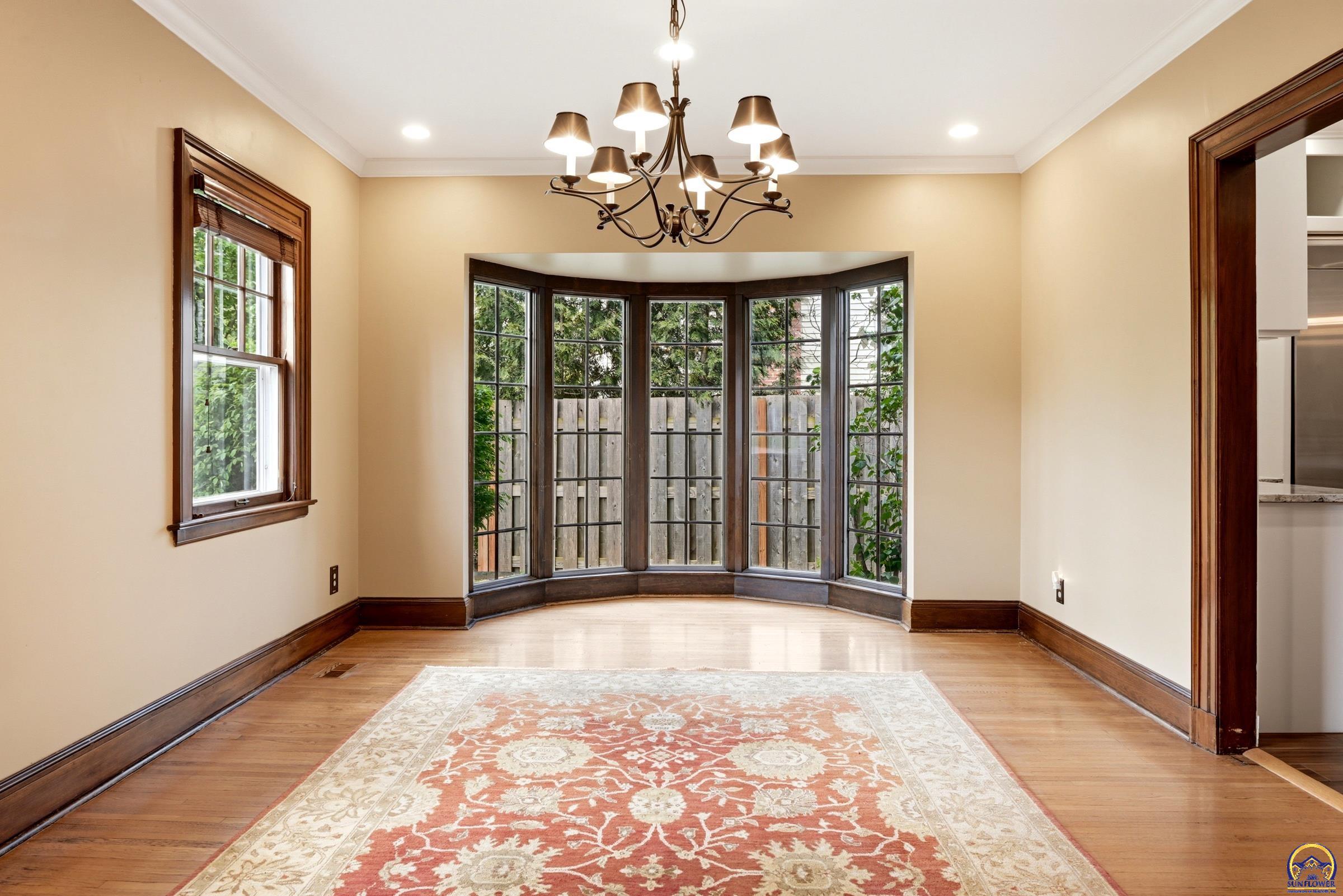 3154 Southwest 15th Street Topeka, KS 66604 - Photo 10 of 68