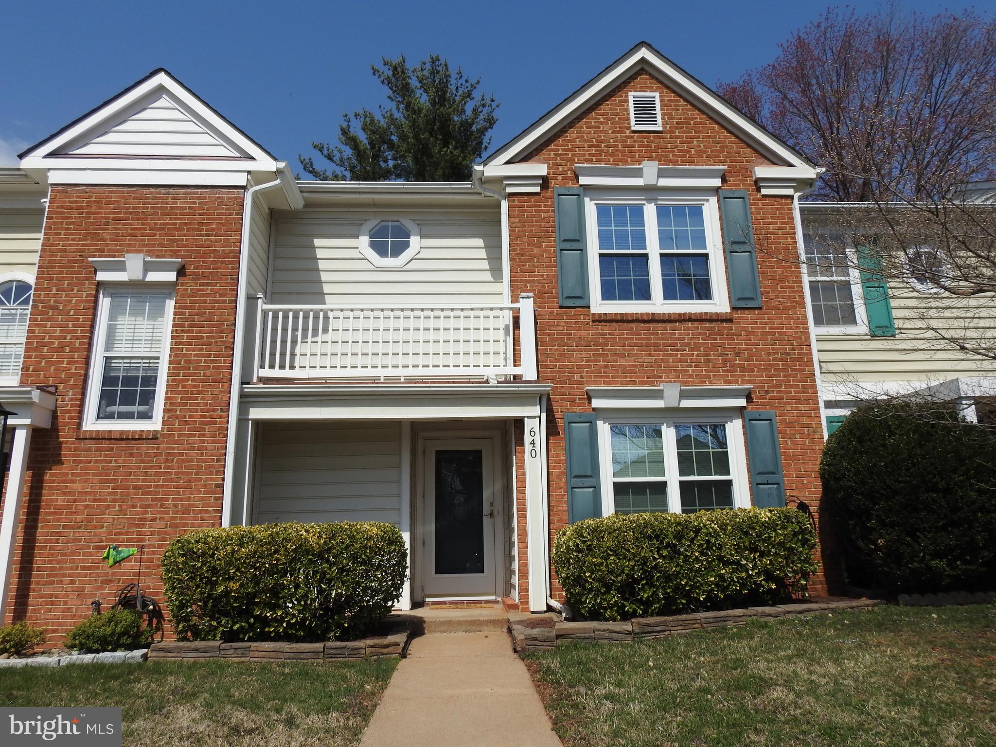 Welcome to 640 Ripplebrook Drive!