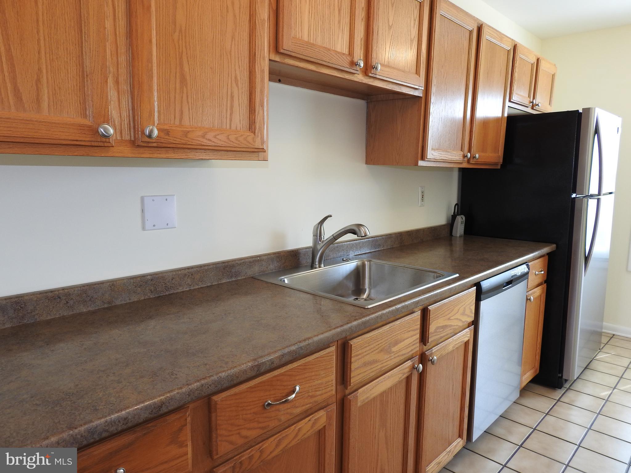 640 Ripplebrook Drive Culpeper, VA 22701 - Photo 4 of 31 Plenty of Counter Space