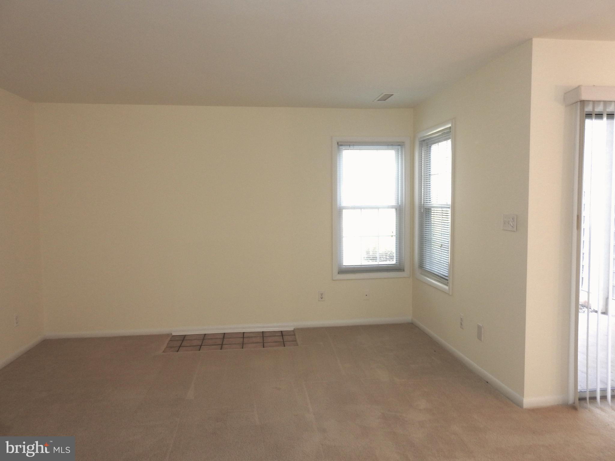 640 Ripplebrook Drive Culpeper, VA 22701 - Photo 8 of 31 Living Room