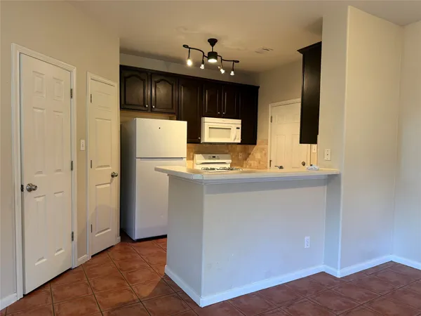 $1,795 | 2100 Pipers Field Drive, Unit 21, Austin, TX 78758