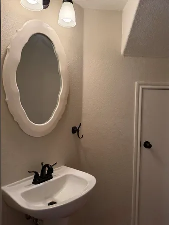 $1,795 | 2100 Pipers Field Drive, Unit 21, Austin, TX 78758