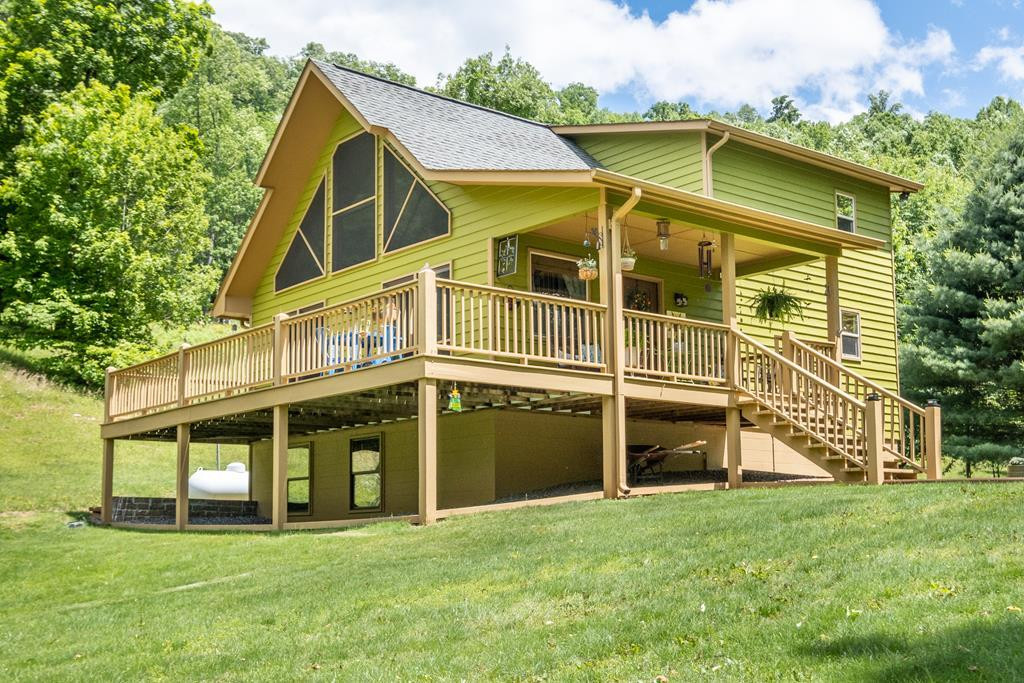 1379 Crystal Springs Road Murphy, NC 28906 - Photo 2 of 40