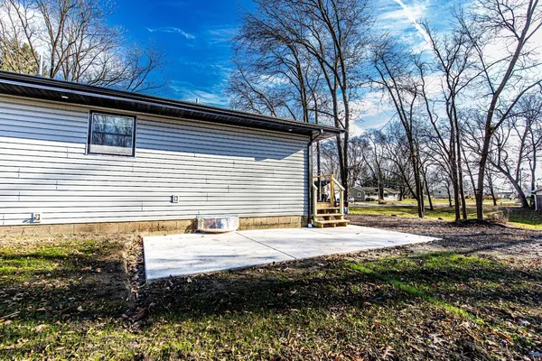 $1,800 | 30 Lourdes Street, Valparaiso, IN 46385