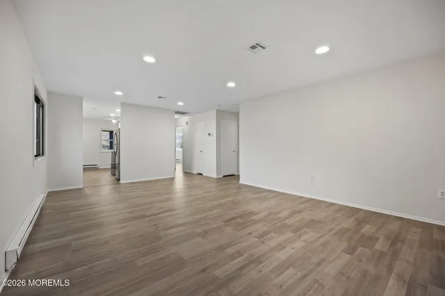 $349,995 | 143 Cross Slope Court, Unit B, Manalapan, NJ 07726