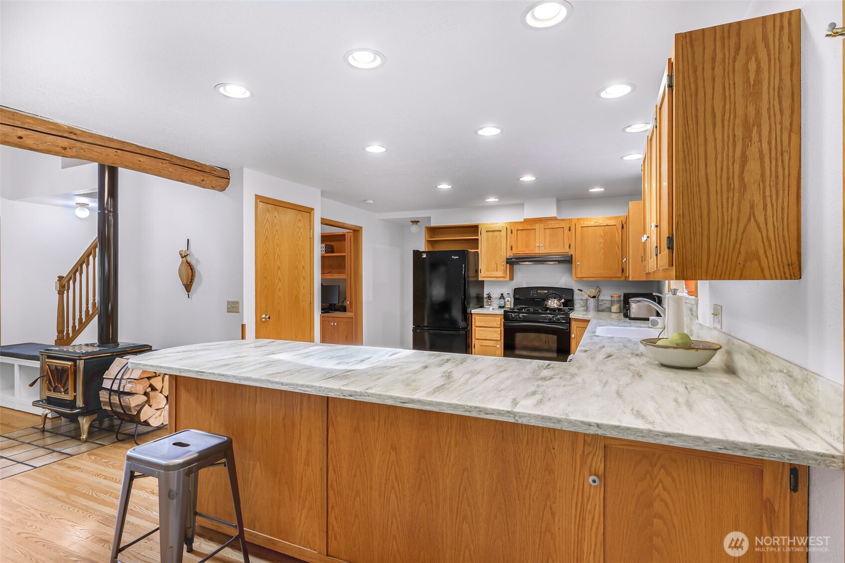 9515 Sunrise Road Blaine, WA 98230 - Photo 13 of 40
