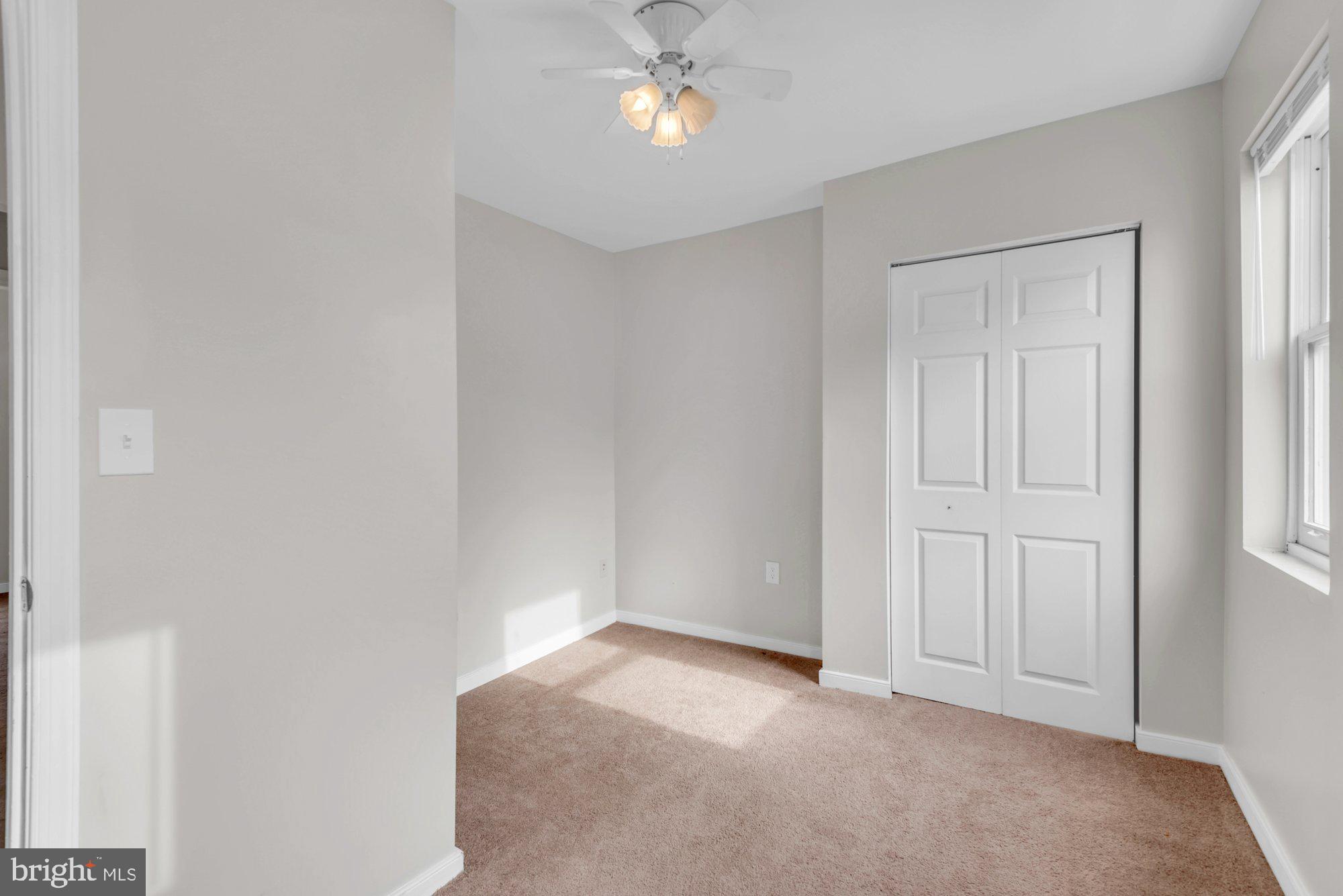 210 West Read Street Baltimore, MD 21201 - Photo 21 of 26 a view of empty room with ceiling fan