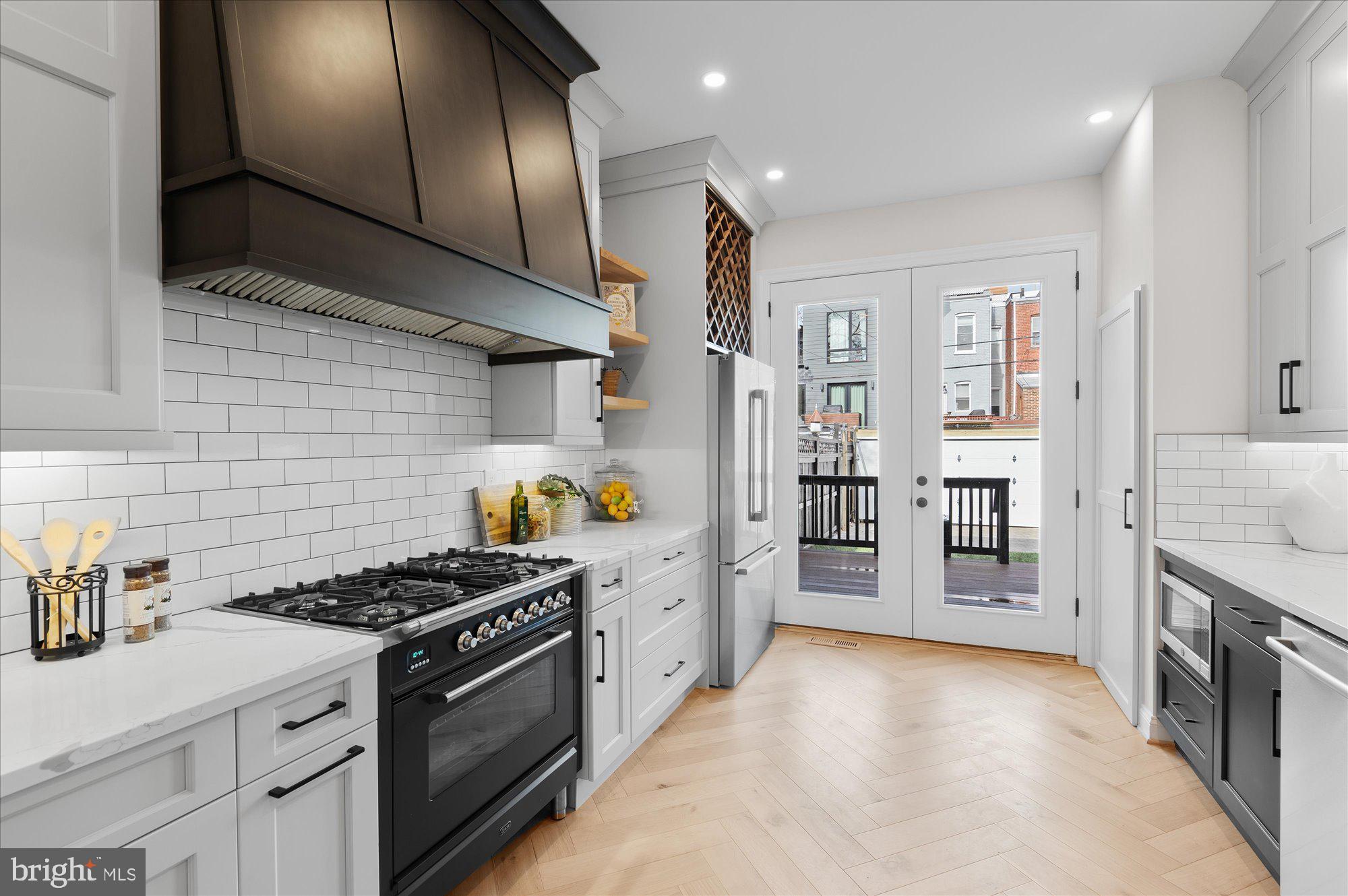 55 R Street Northwest Washington, DC 20001 - Photo 16 of 57