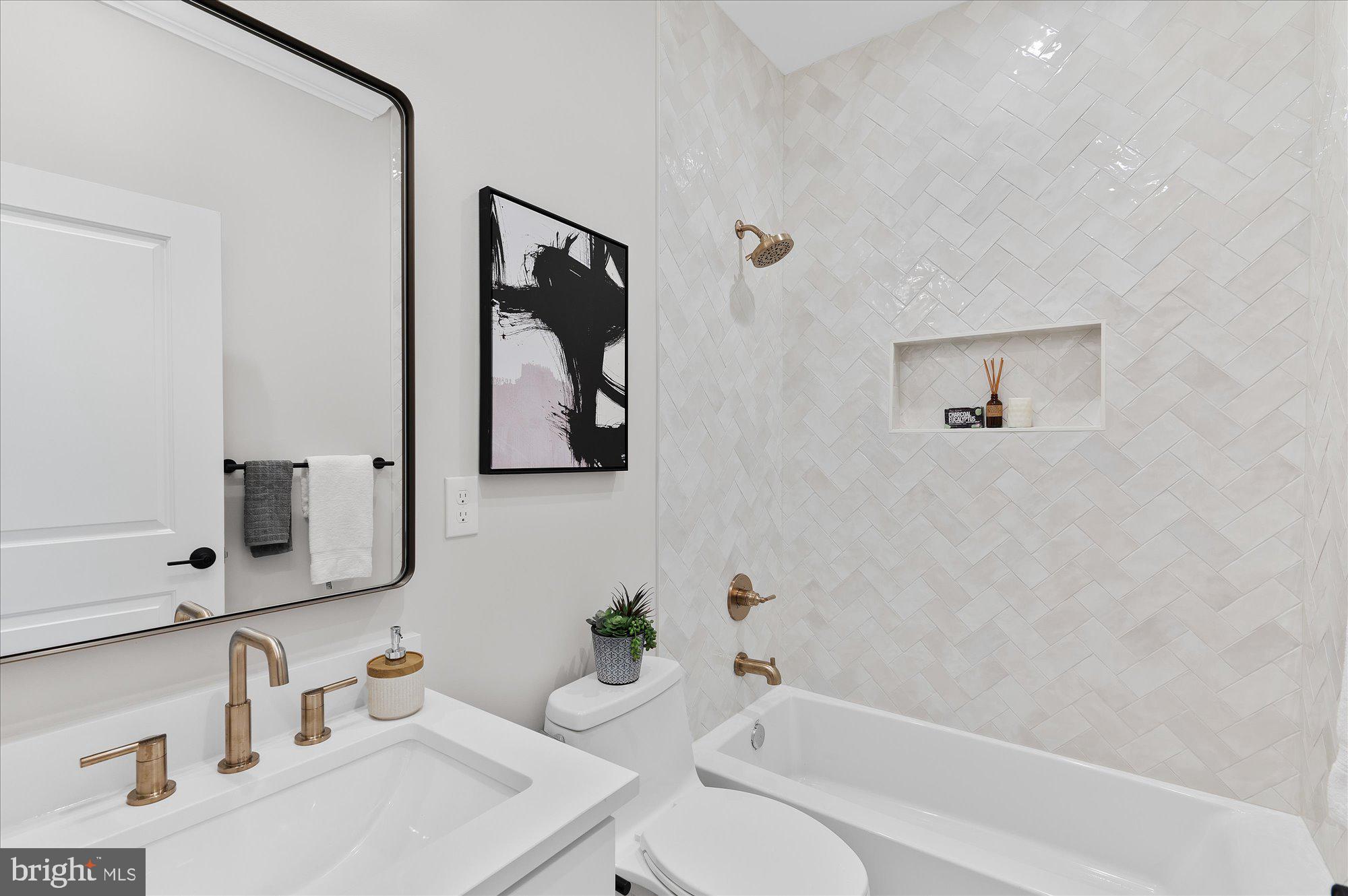 55 R Street Northwest Washington, DC 20001 - Photo 39 of 57