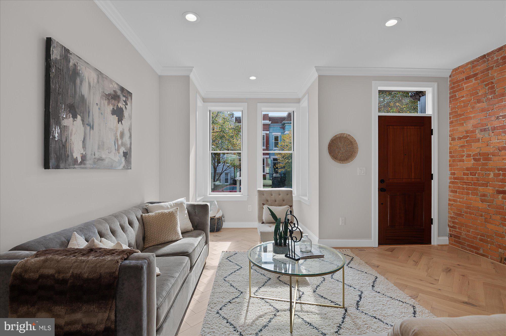 55 R Street Northwest Washington, DC 20001 - Photo 5 of 57