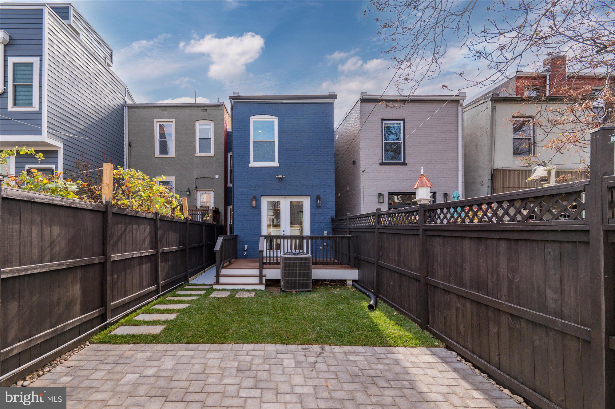 55 R Street Northwest Washington, DC 20001 - Photo 55 of 57