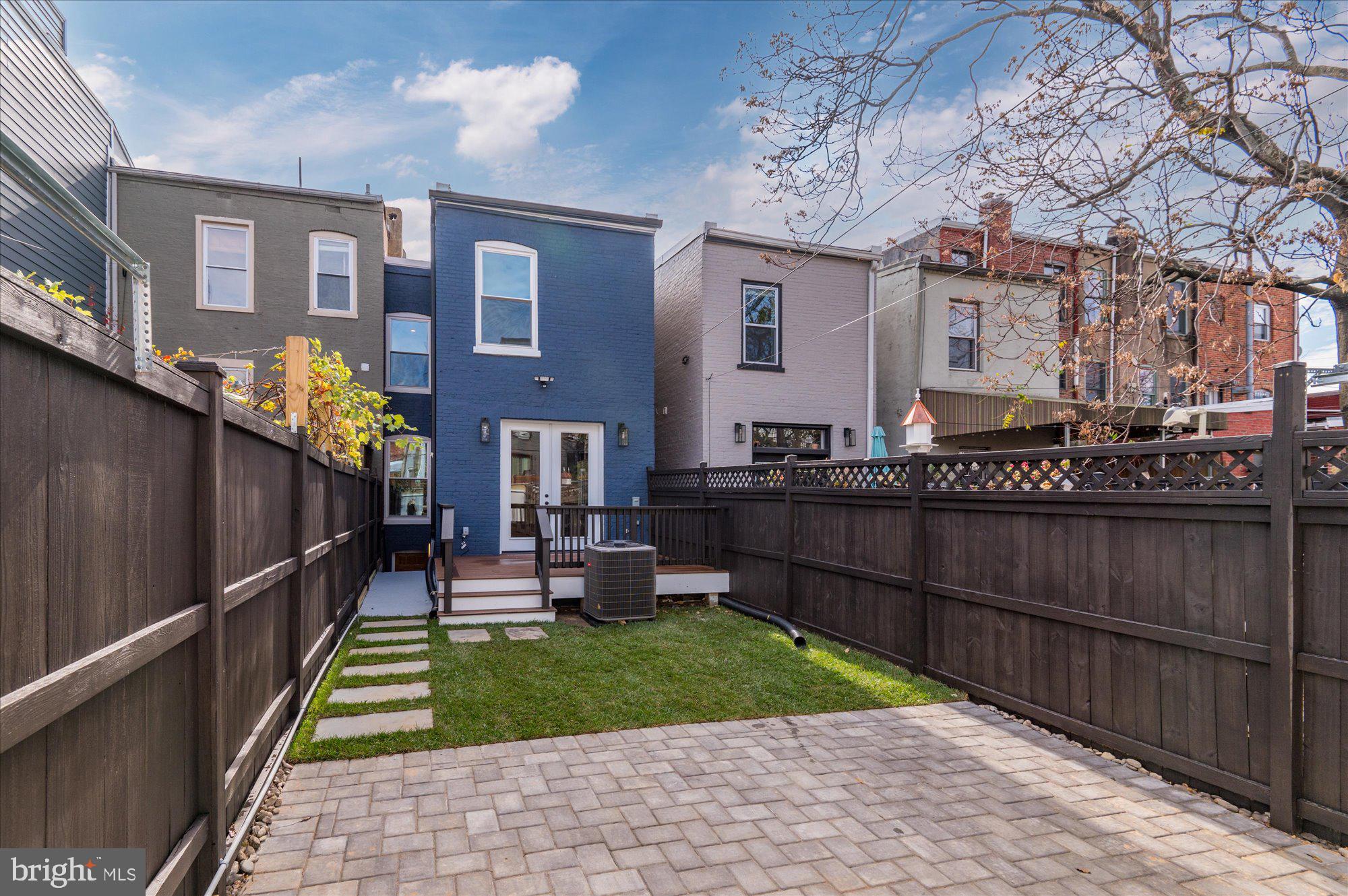 55 R Street Northwest Washington, DC 20001 - Photo 56 of 57