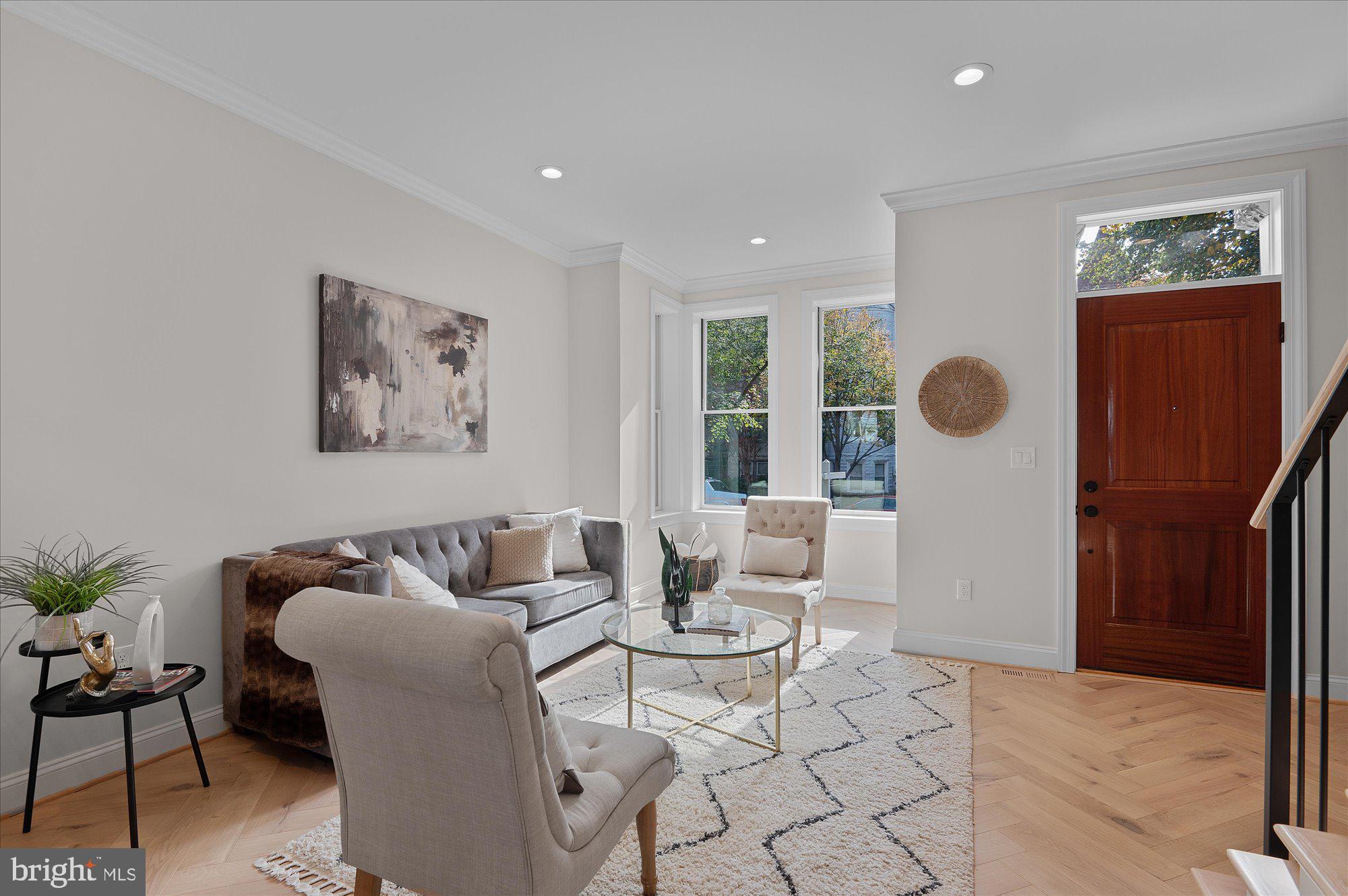 55 R Street Northwest Washington, DC 20001 - Photo 6 of 57