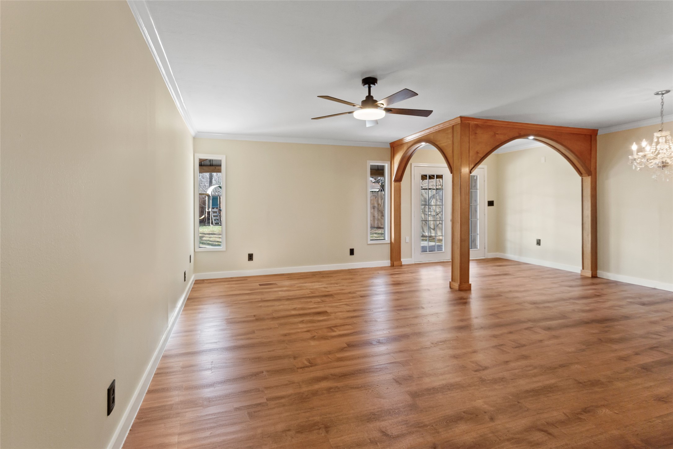 2108 Basket Street Pasadena, TX 77502 - Photo 5 of 25