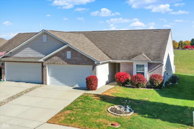 $227,500 | 6431 Emerald Springs Drive, Indianapolis, IN 46221