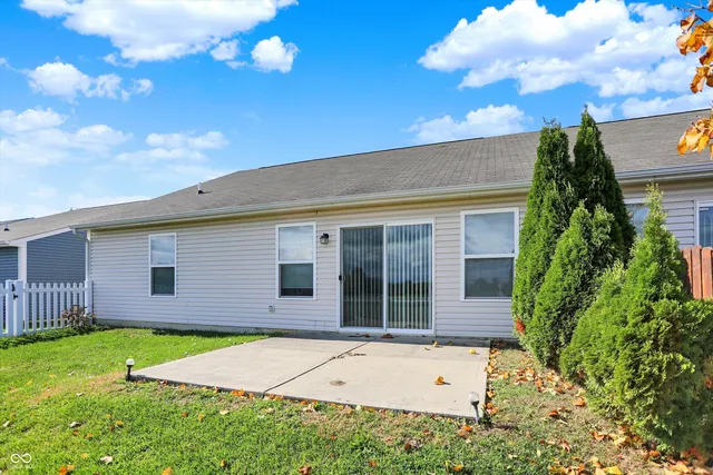 $227,500 | 6431 Emerald Springs Drive, Indianapolis, IN 46221