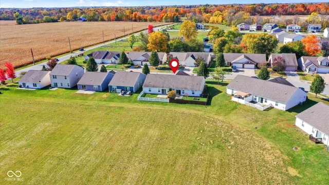 $227,500 | 6431 Emerald Springs Drive, Indianapolis, IN 46221