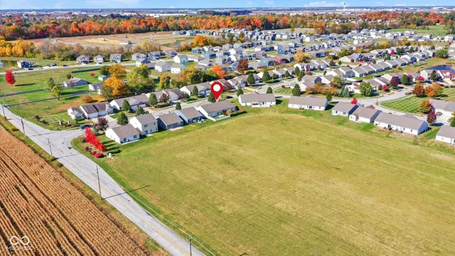 $227,500 | 6431 Emerald Springs Drive, Indianapolis, IN 46221