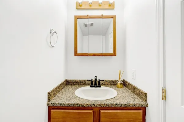 $440,000 | 66 Ledgecrest Drive, Worcester, MA 01603